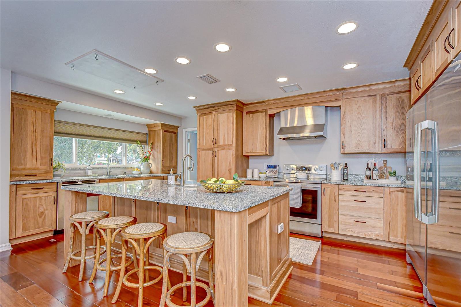 BLOOMINGDALE SEC D UNIT - Residential