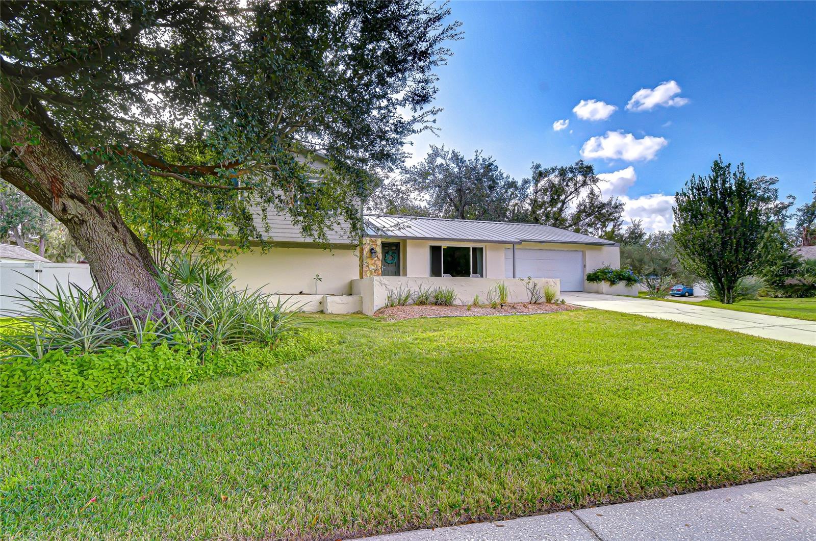 BLOOMINGDALE SEC D UNIT - Residential