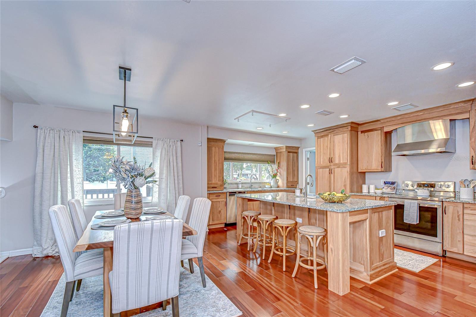 BLOOMINGDALE SEC D UNIT - Residential