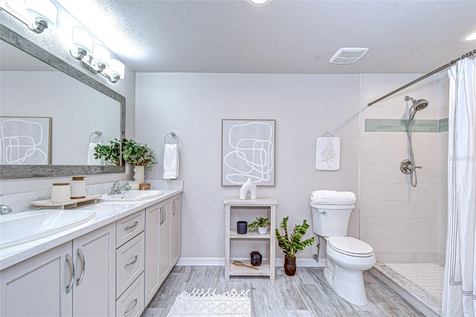 BLOOMINGDALE SEC D UNIT - Residential