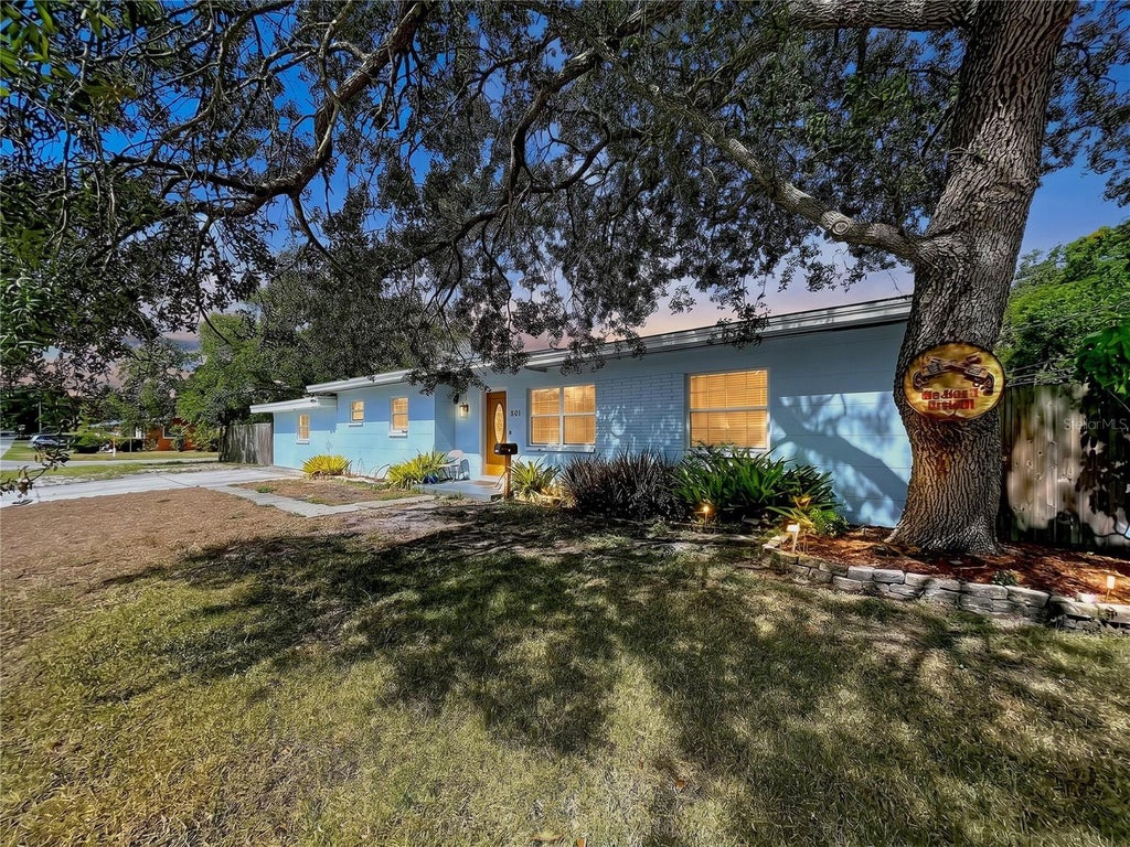 Photo of 801 51st Avenue S, St Petersburg, FL 33705 (MLS # A4697445)
