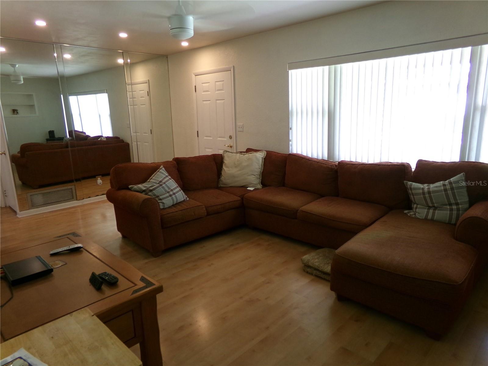 2239 CURTIS DRIVE S
