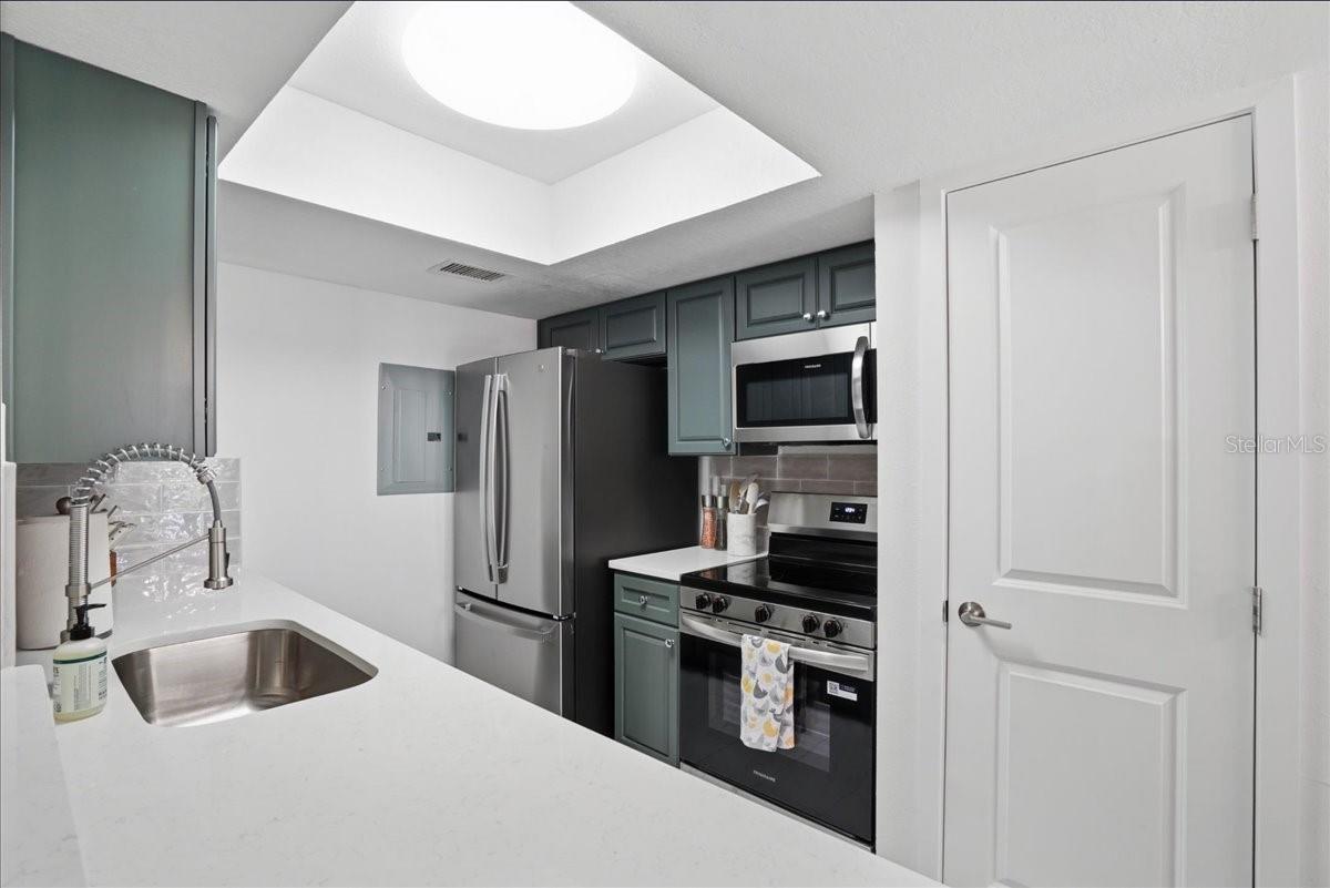 BOCA SHORES CONDO - Residential