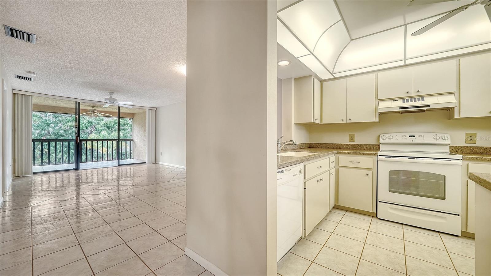 5255 LAKE VILLAGE DRIVE 40