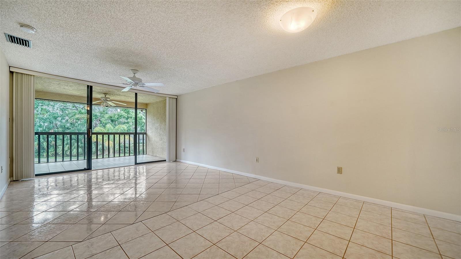 5255 LAKE VILLAGE DRIVE 40