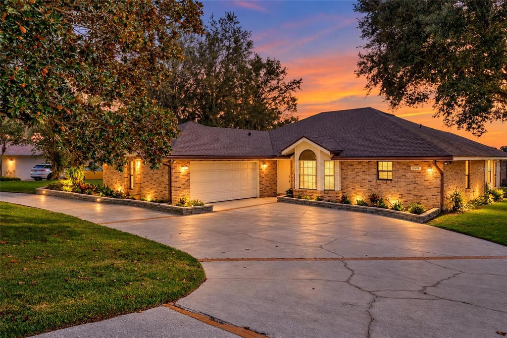 Photo of 10598 Lake Hill Drive, Clermont, FL 34711 (MLS # G5118168)