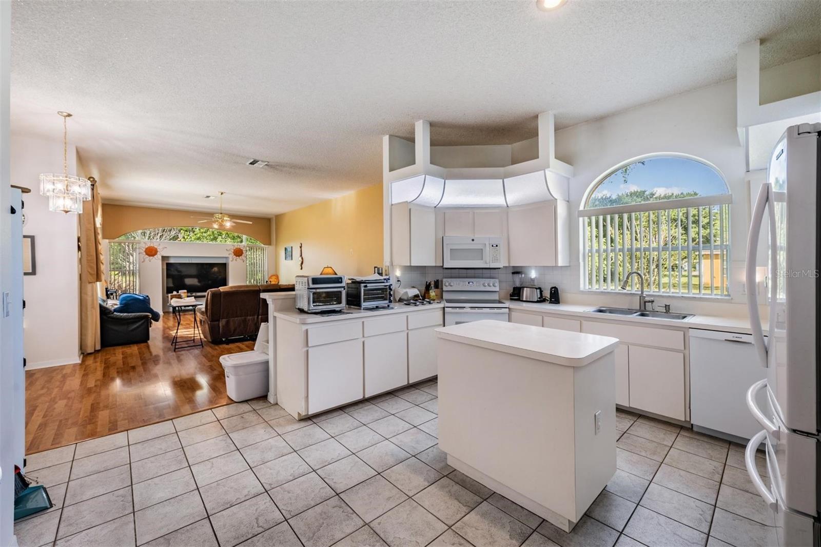 PLANTATION ESTATES - Residential