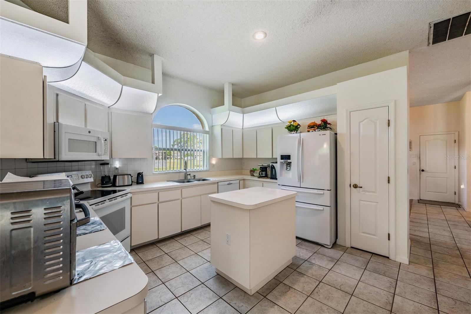 PLANTATION ESTATES - Residential