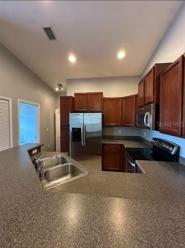 EAGLE PALM PH II - Residential Lease