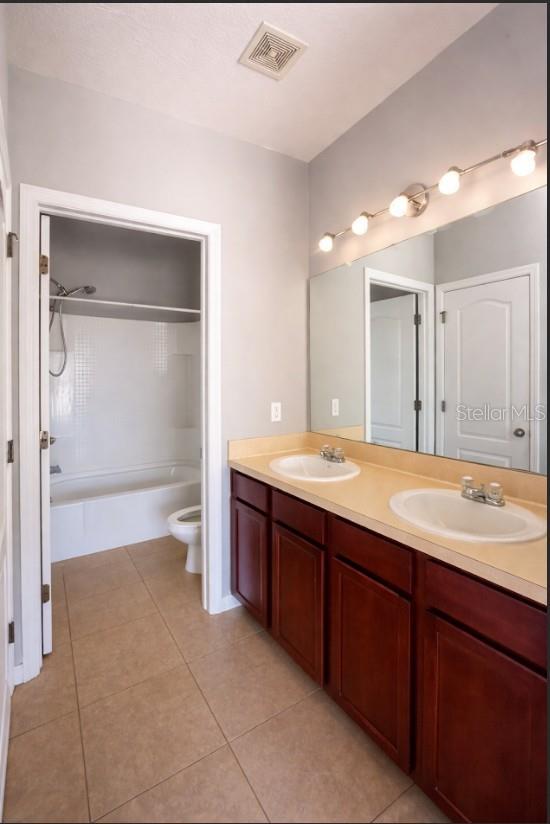 EAGLE PALM PH II - Residential Lease