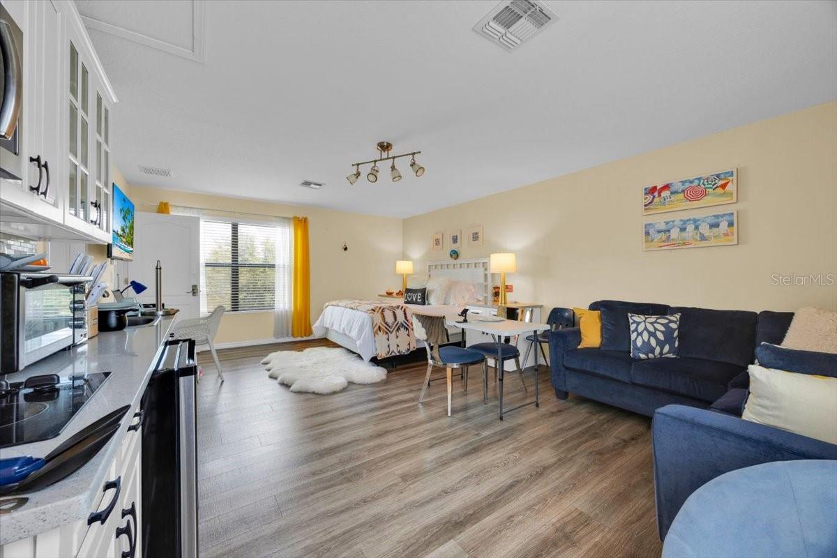 WINDERMERE SOUND PH 2 - Residential