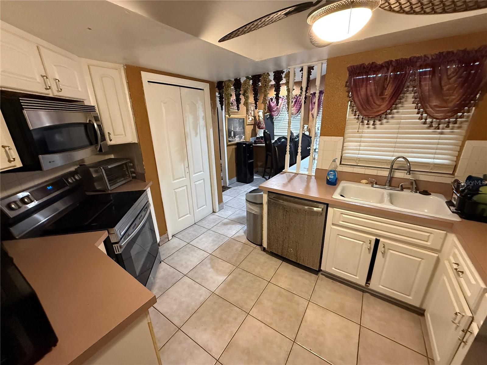 PINE LAKE SUB - Residential