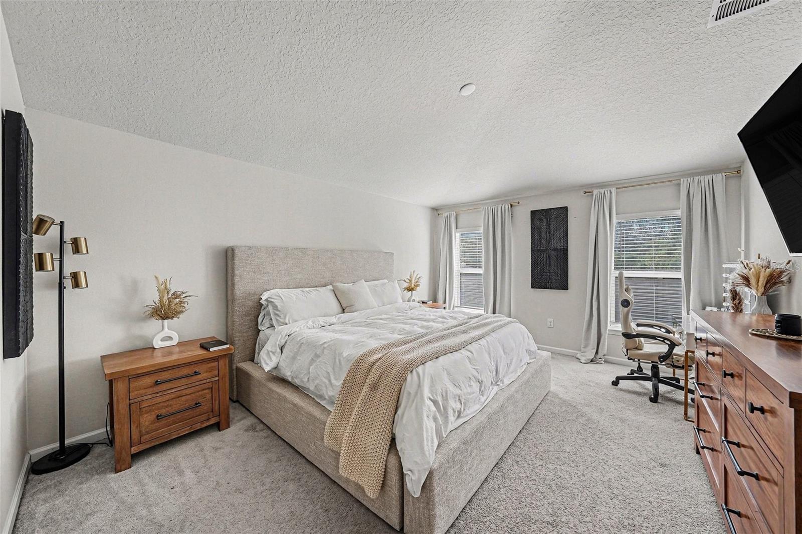 18400 HUNTERS MEADOW WALK