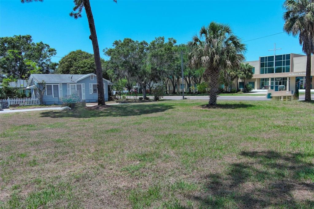 Photo of 4900 5th Avenue N, St Petersburg, FL 33710 (MLS # TB8429754)