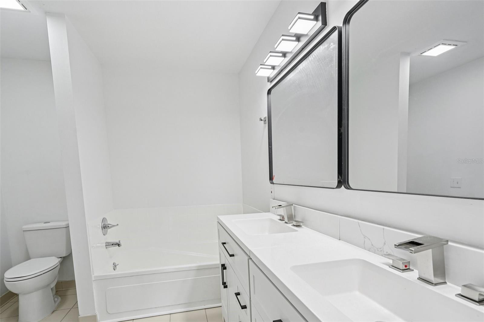 COUNTRY WOODS ESTATE - Residential