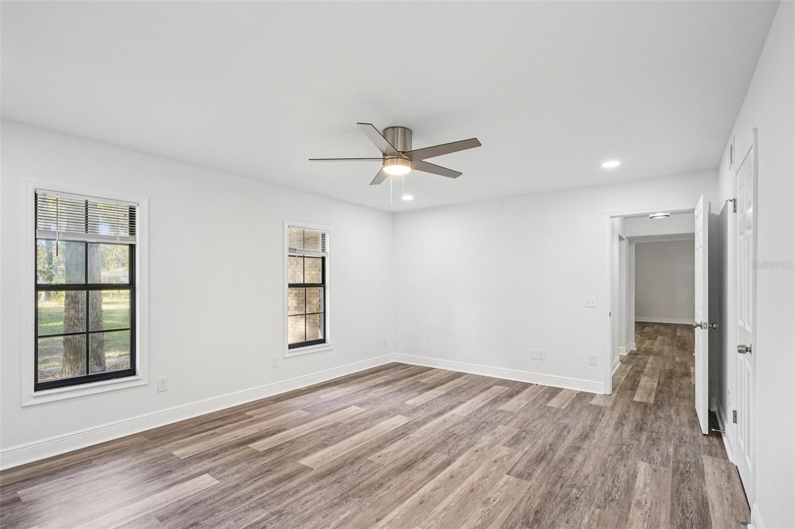 COUNTRY WOODS ESTATE - Residential