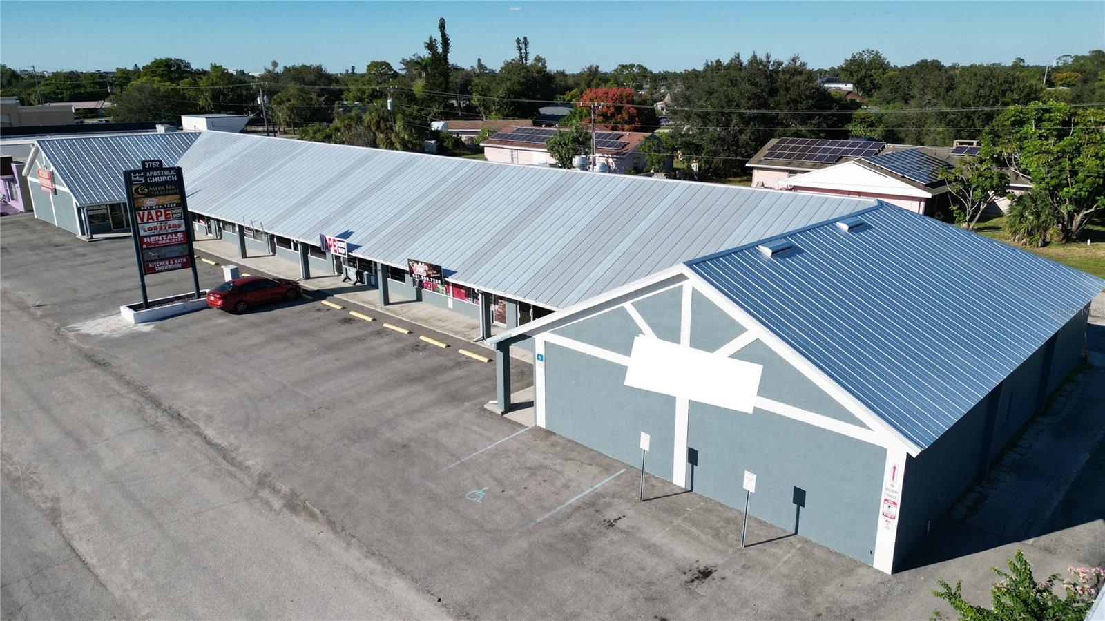 TRIWOOD - Commercial Sale