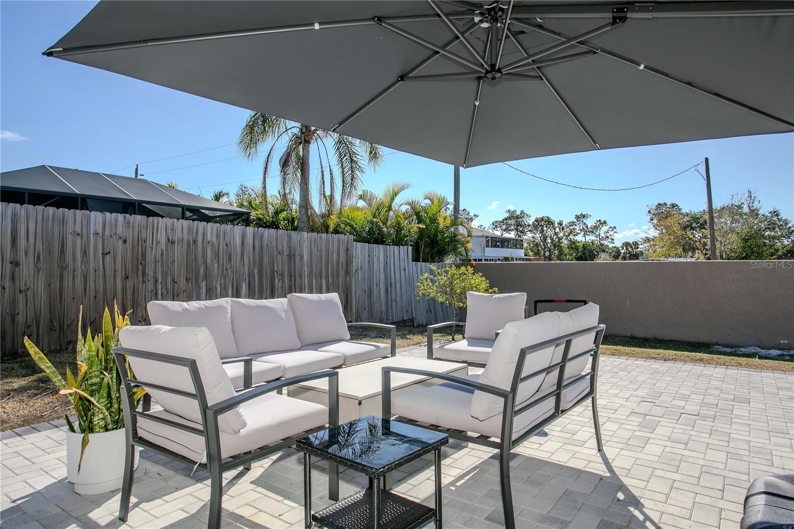 RIVERS EDGE - Residential