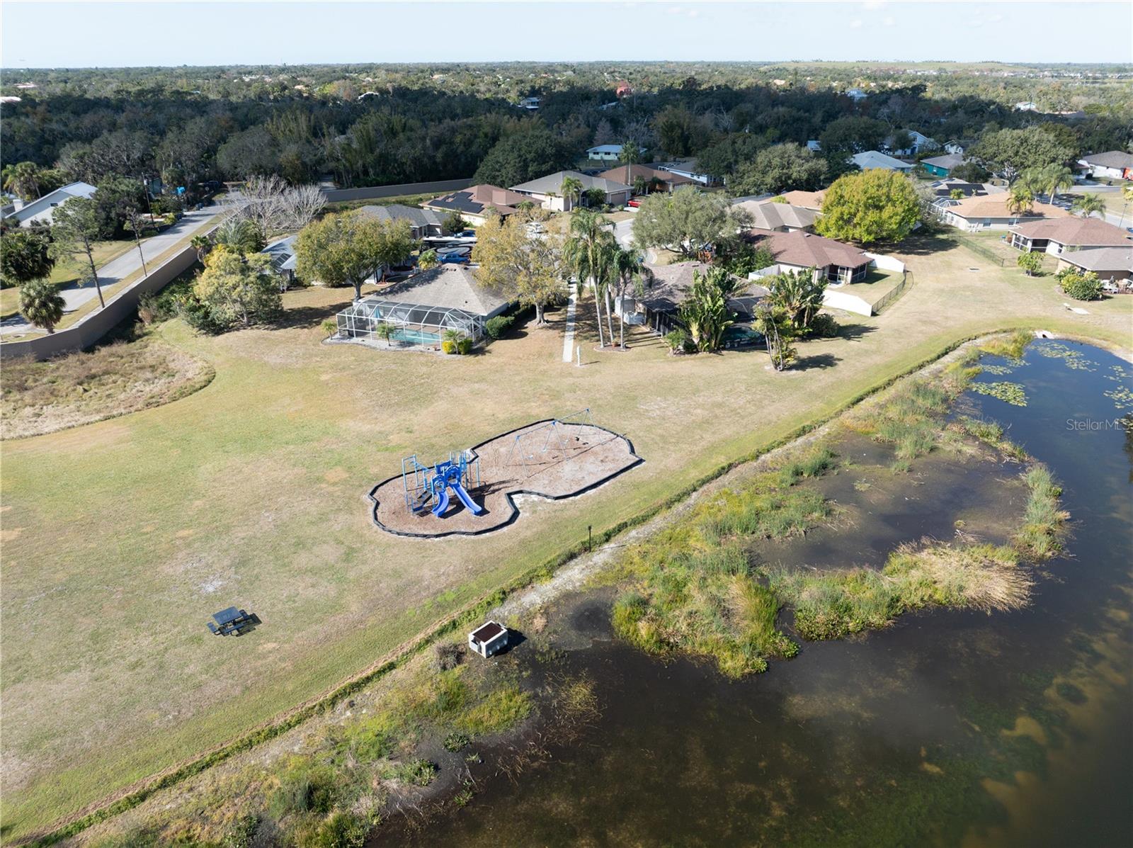 RIVERS EDGE - Residential