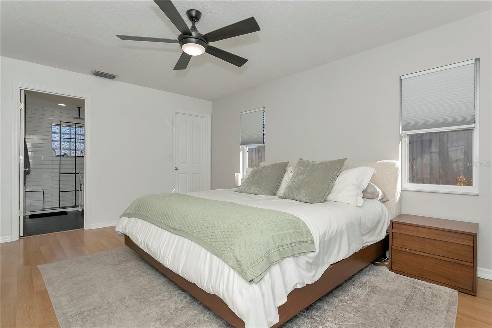 RIVERS EDGE - Residential