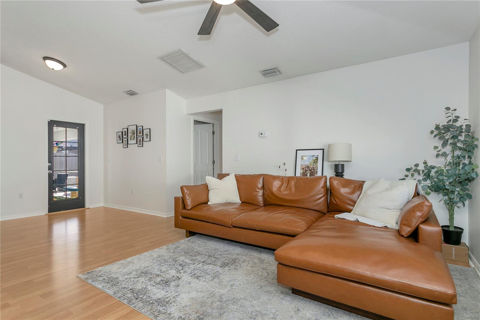 RIVERS EDGE - Residential