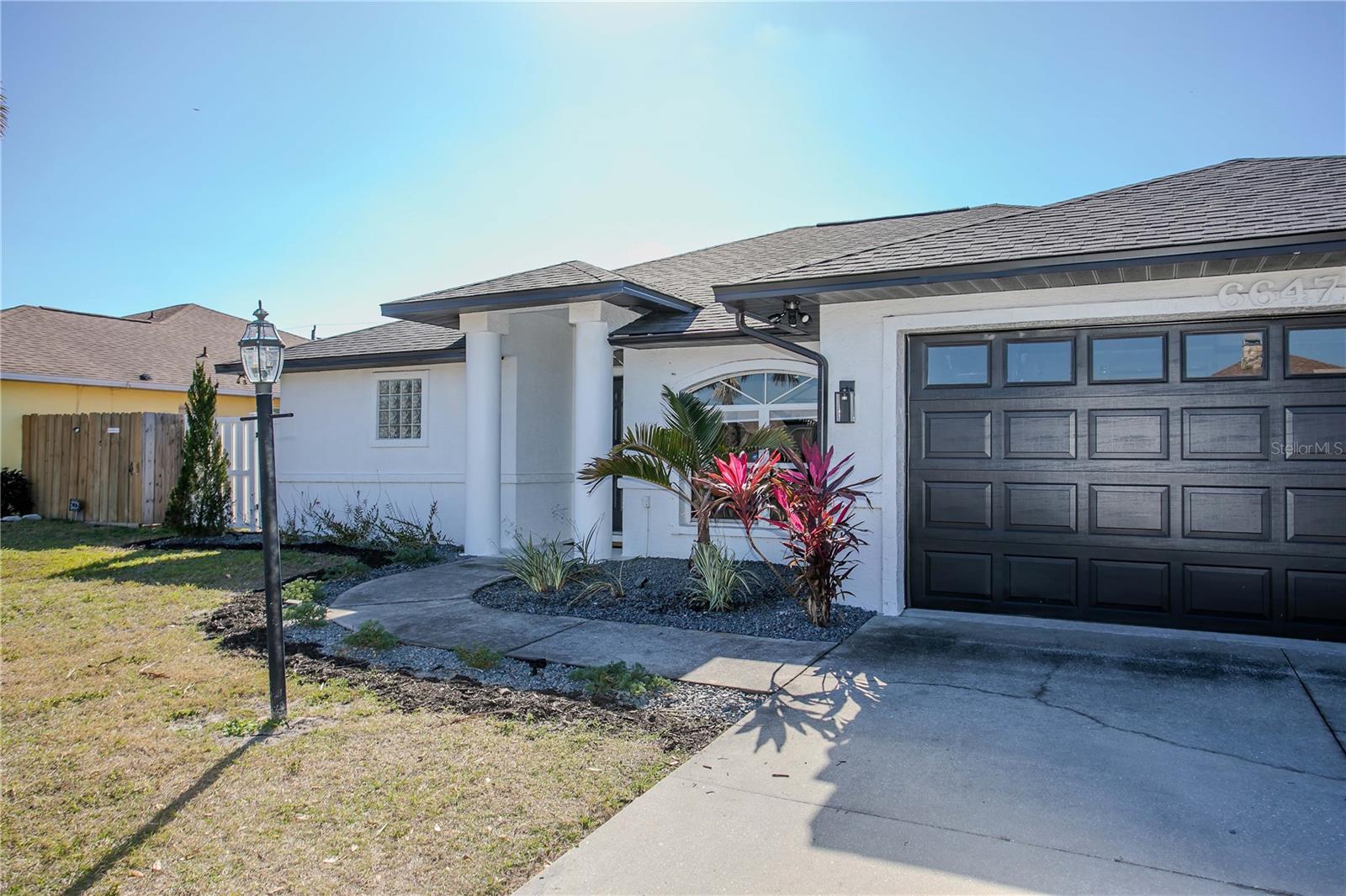 RIVERS EDGE - Residential