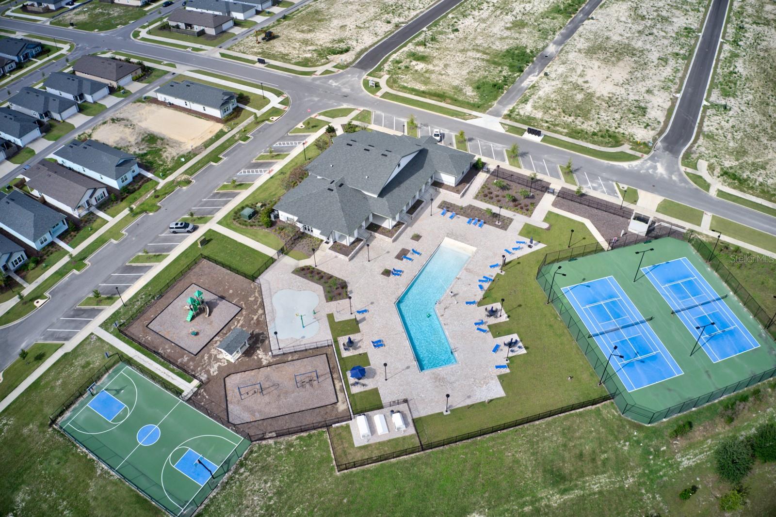 LUGANO PH I - Residential Lease