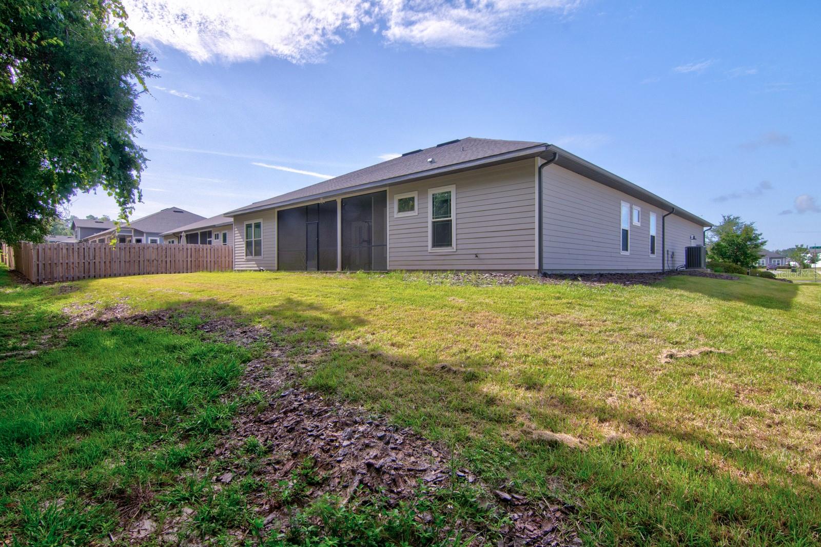 LUGANO PH I - Residential Lease