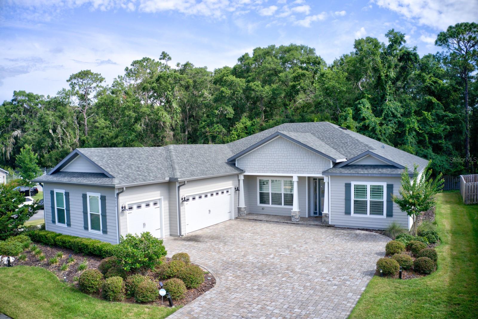 LUGANO PH I - Residential Lease