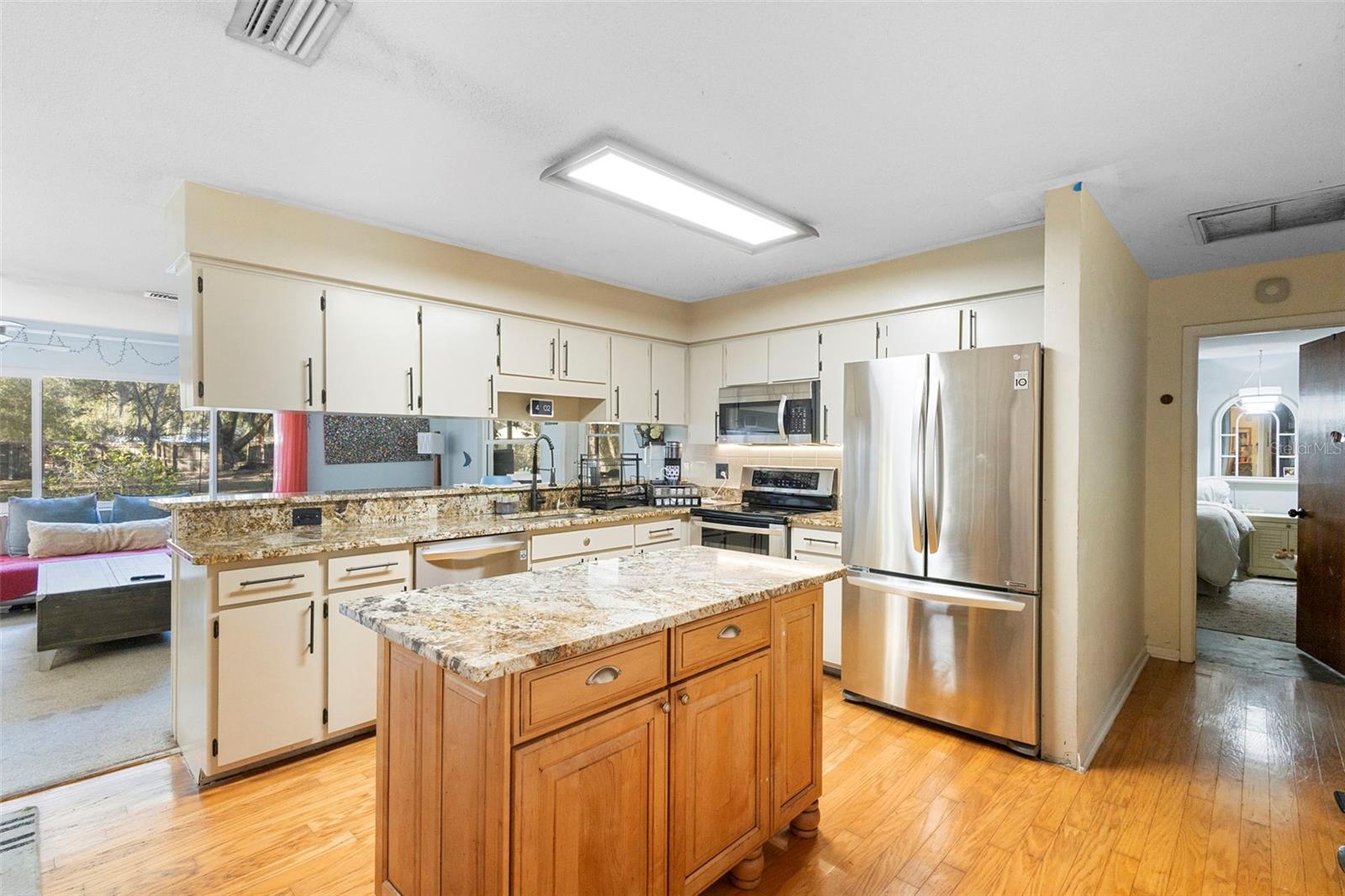 MAGNOLIA SHORES - Residential