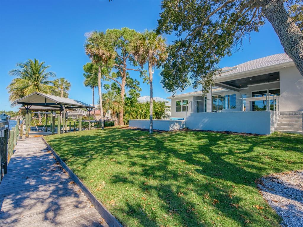 SARA SANDS - Residential