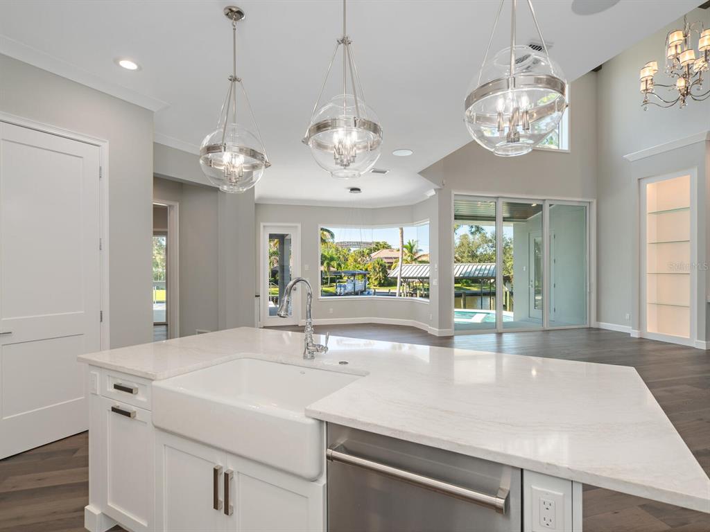 SARA SANDS - Residential