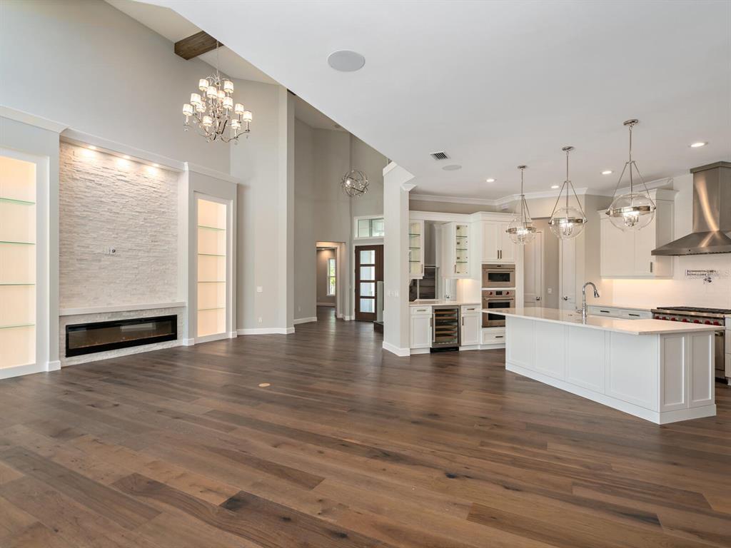 SARA SANDS - Residential