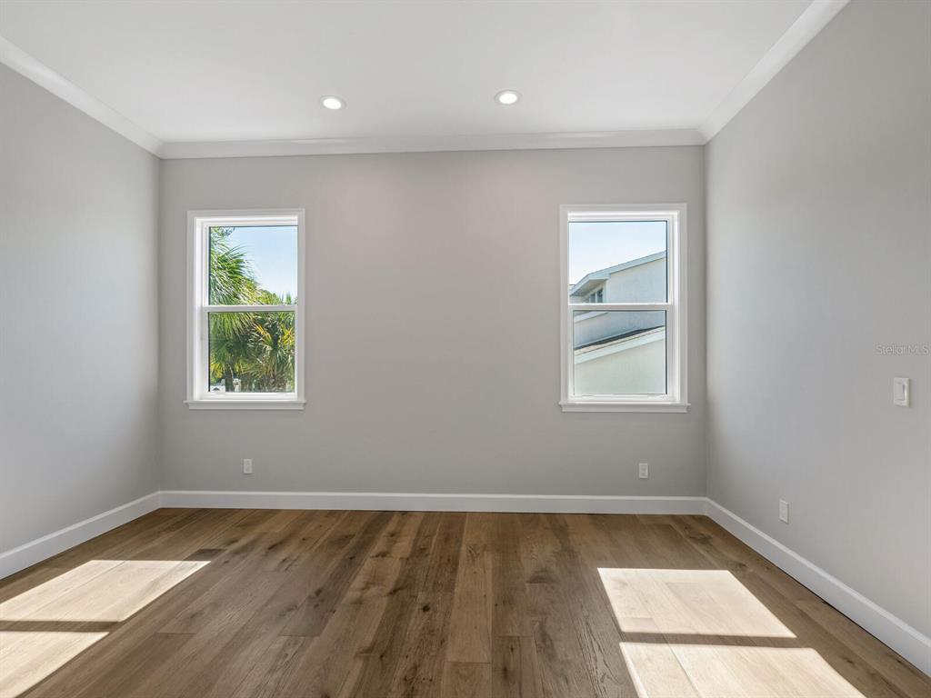 SARA SANDS - Residential