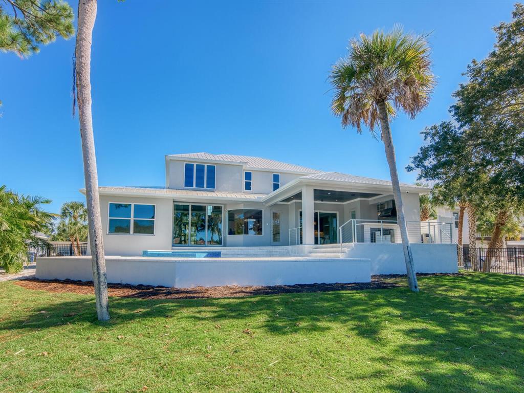 SARA SANDS - Residential