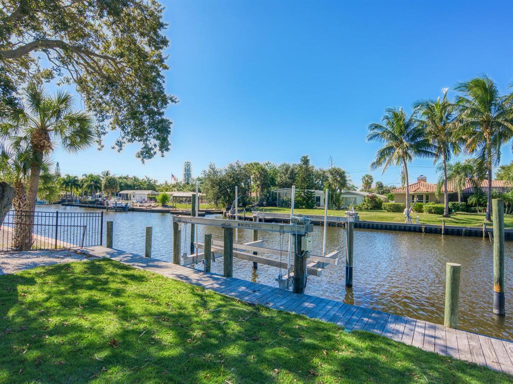 SARA SANDS - Residential