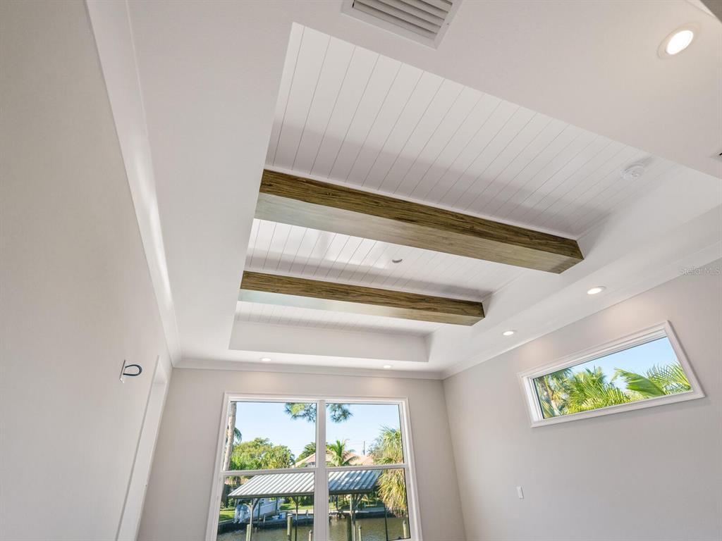 SARA SANDS - Residential