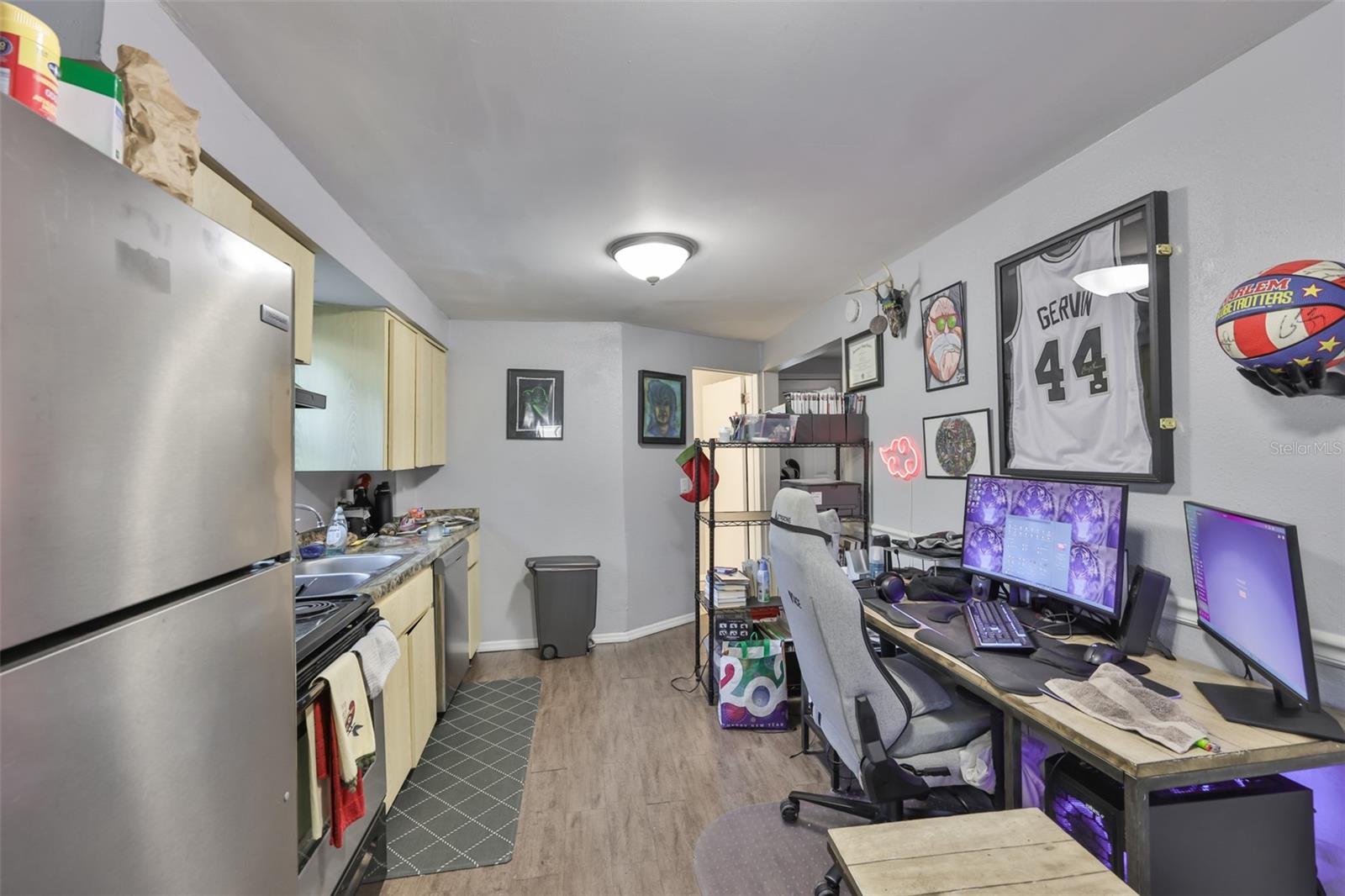 LEWIS & BURKHARD - Residential Income