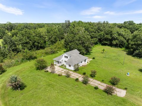 Photo of 3321 SW 162nd Street, Archer, FL 32618 (MLS # GC533593)
