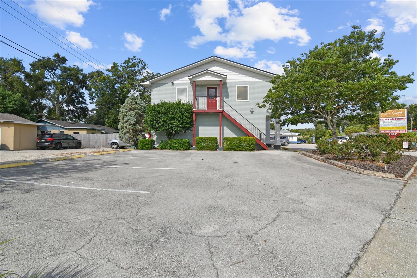 INTERLACHEN HEIGHTS - Commercial Lease