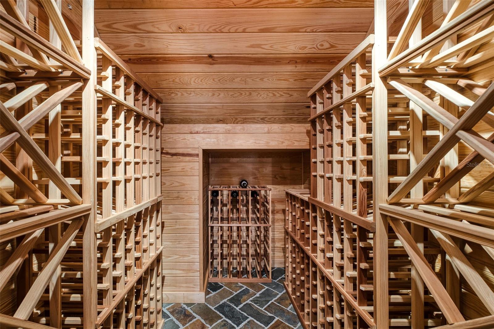 CHARMONT - Residential