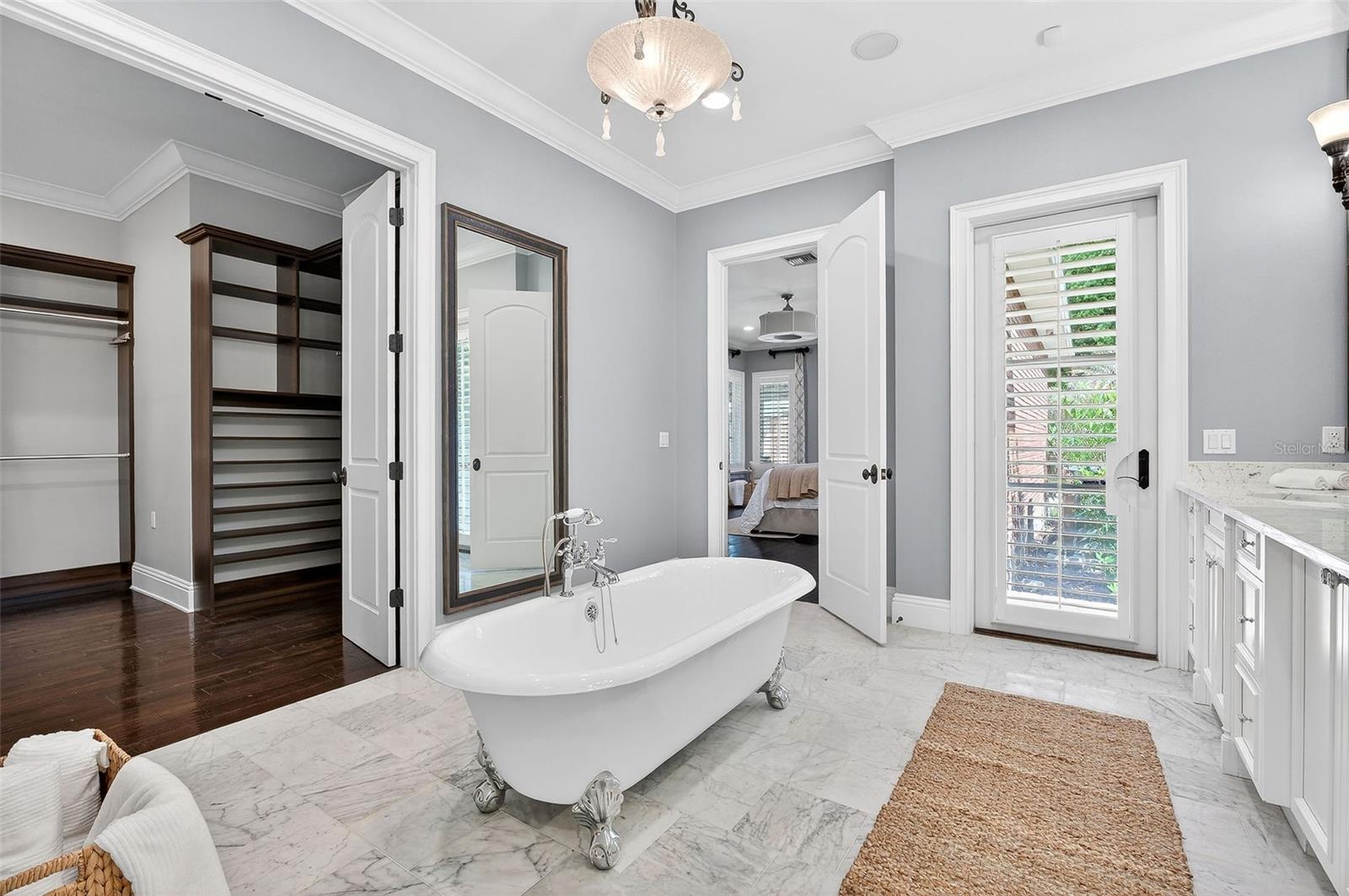 CHARMONT - Residential