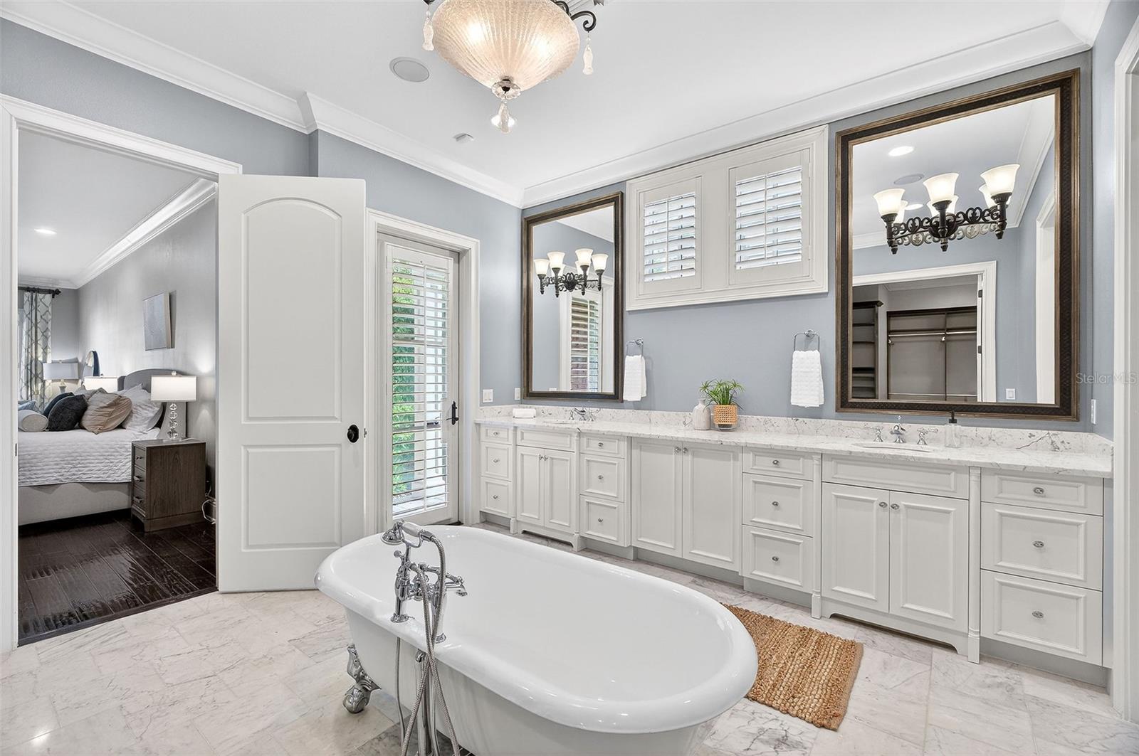 CHARMONT - Residential