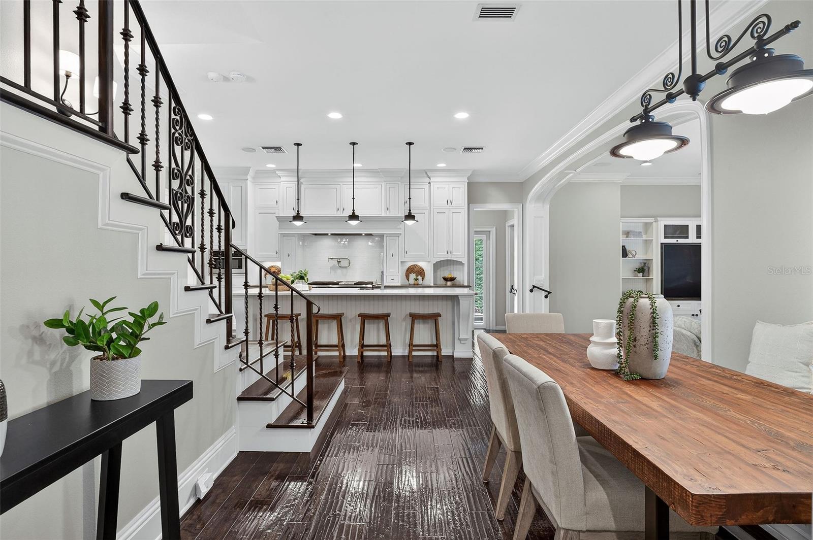 CHARMONT - Residential