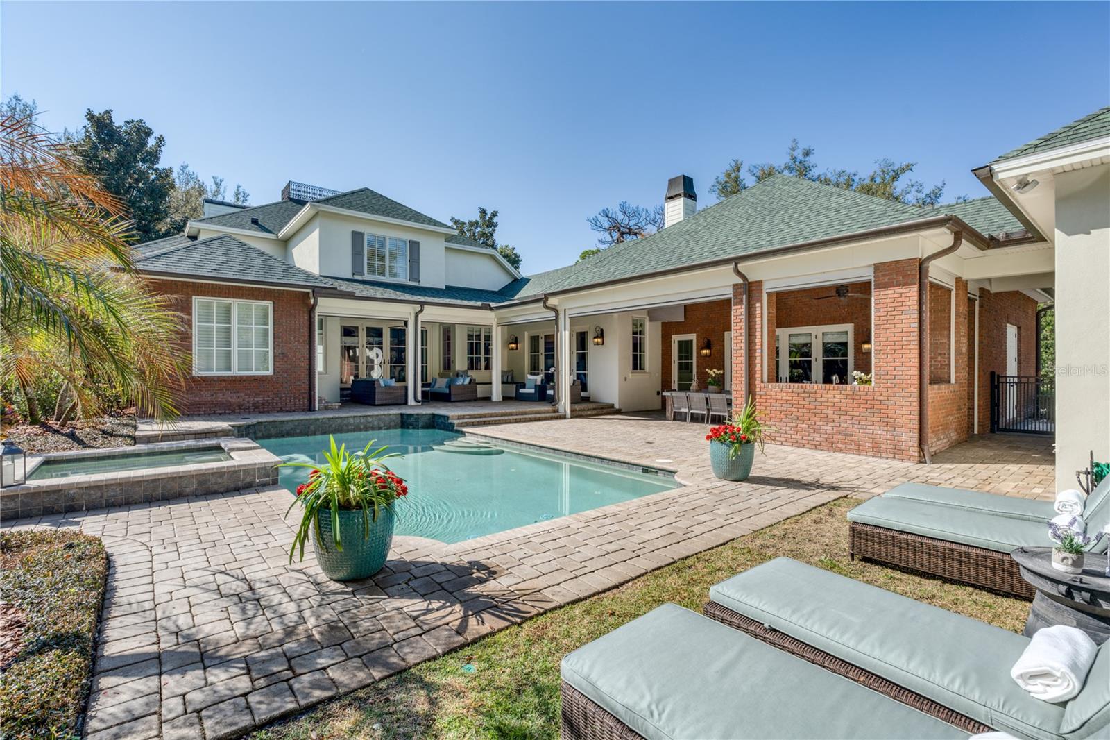 CHARMONT - Residential