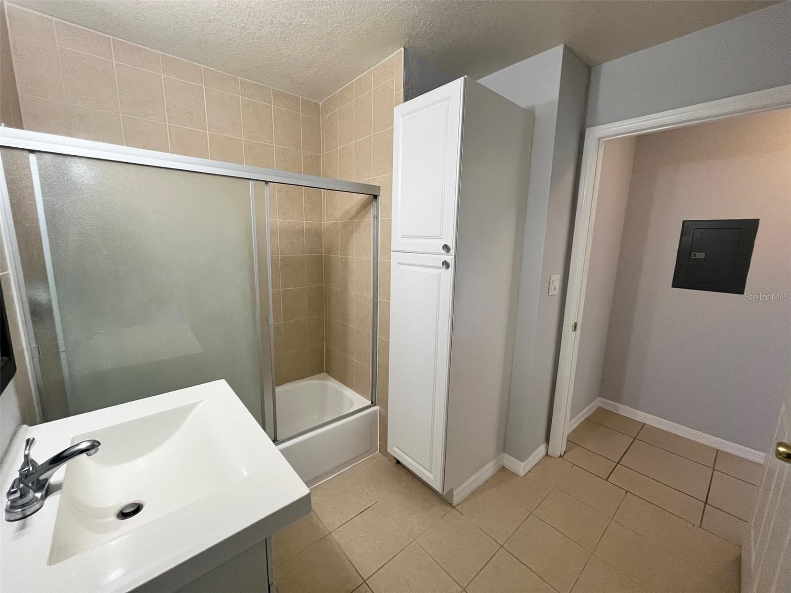 ITOPIA PRIVATE RESIDENCES CONDO - Residential Lease