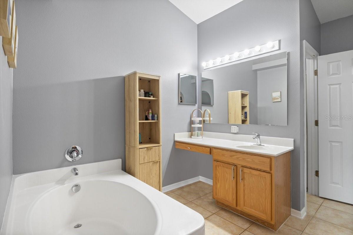 TRAILS UNIT 1 - Residential