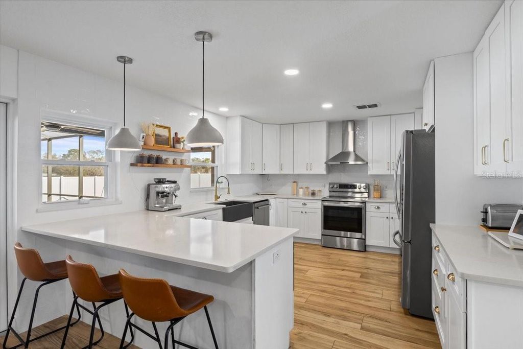 Photo of 673 Red Pepper Loop, Chuluota, FL 32766 (MLS # O6385818)