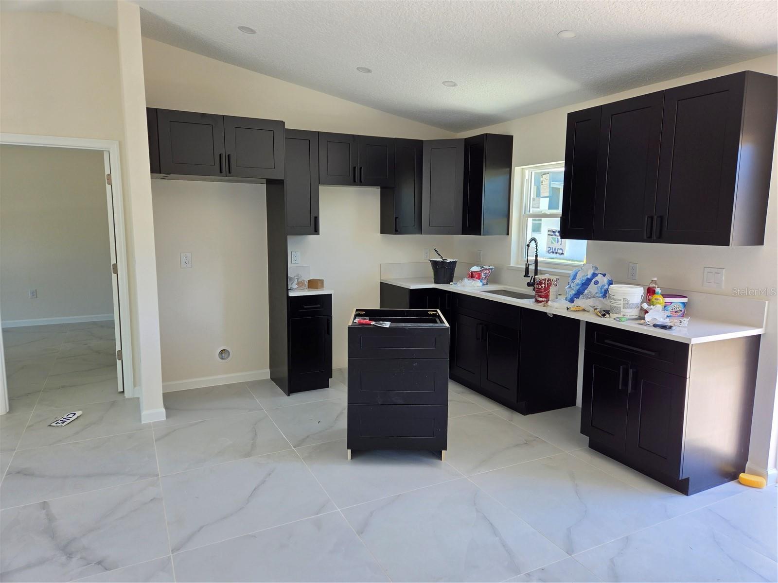 AVON PARK LAKES UNIT 18 - Residential