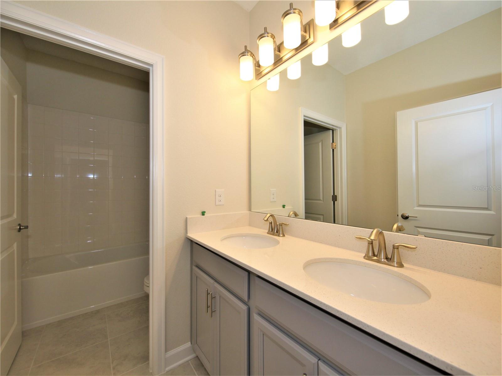 STOREY LAKE TR K - Residential Lease